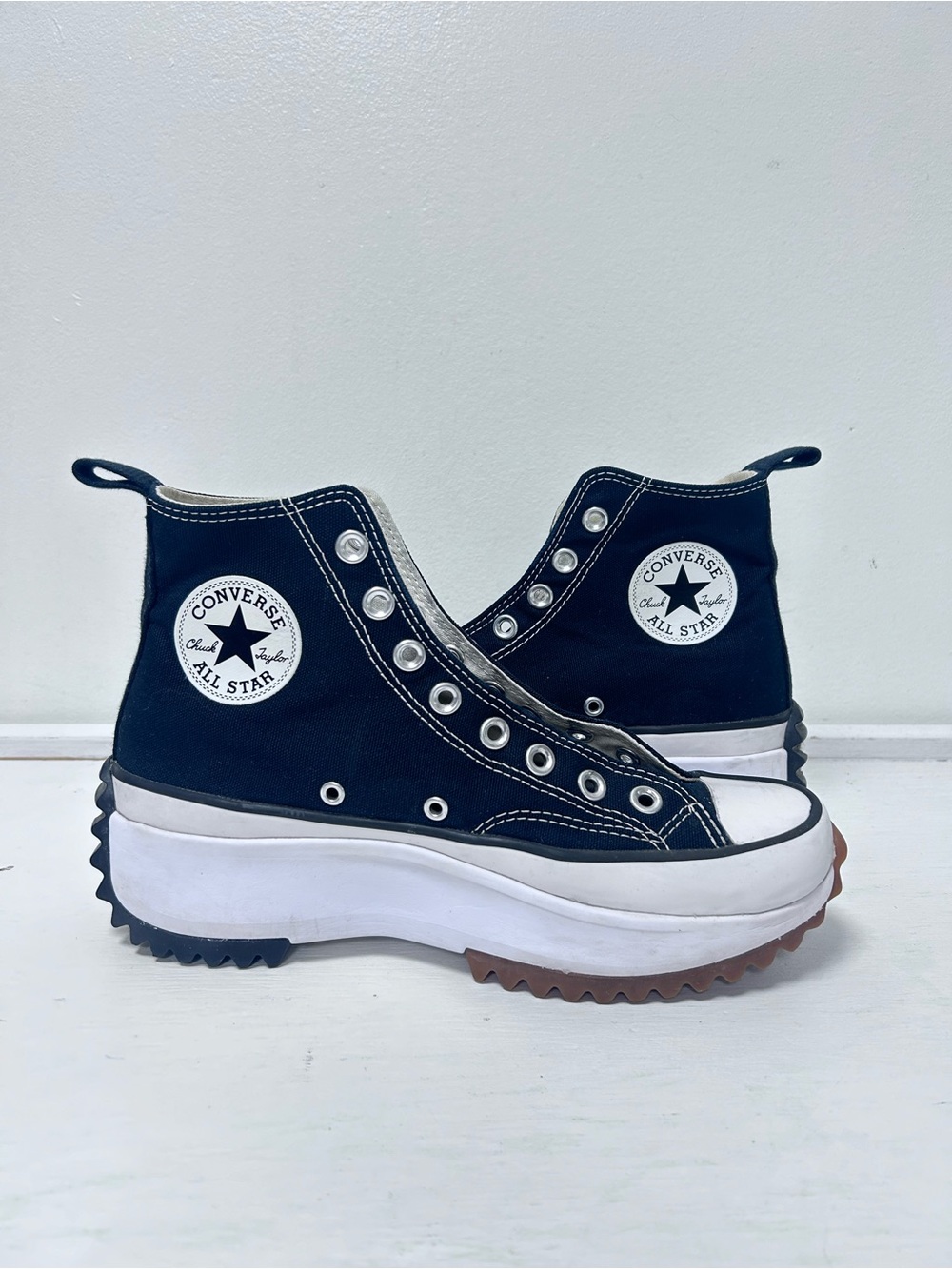 Converse Run Star Hike Platform Sneakers Black White Unisex Men’s 7 Women’s 8.5